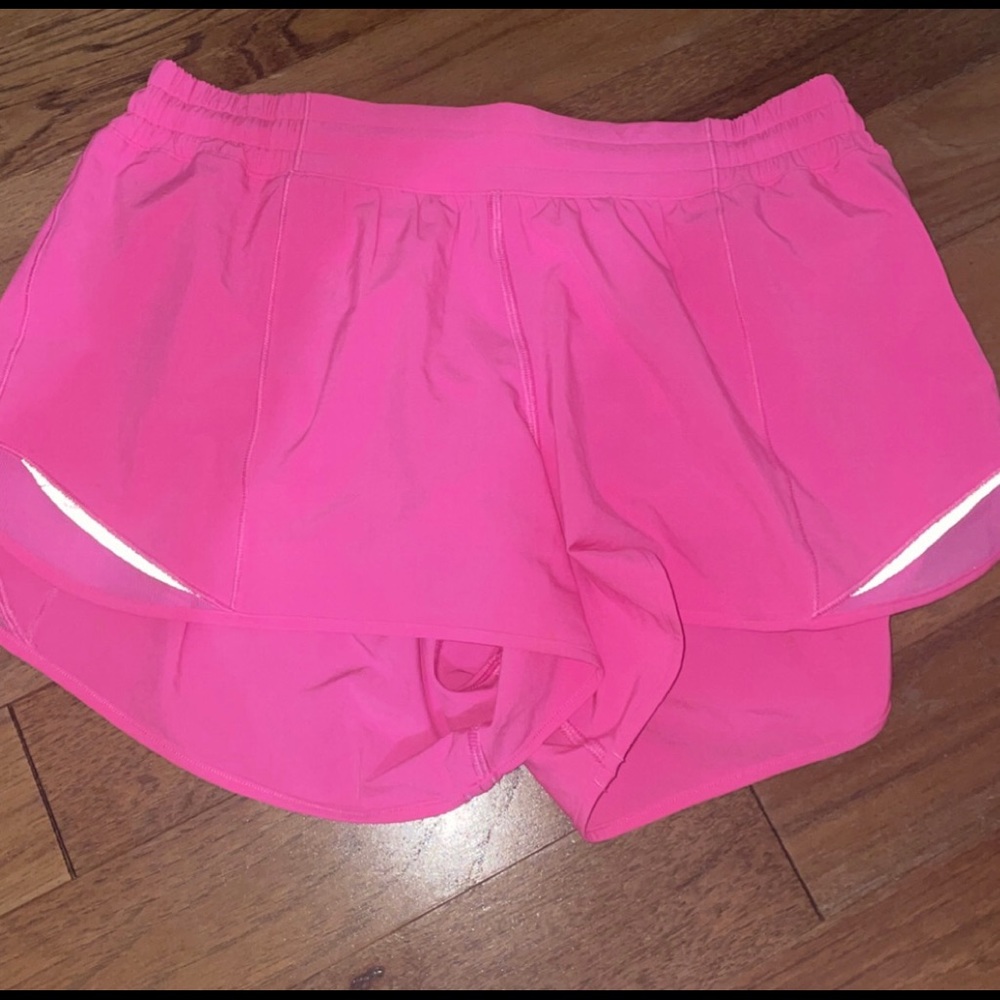 lululemon dark prism pink hotty hot shorts